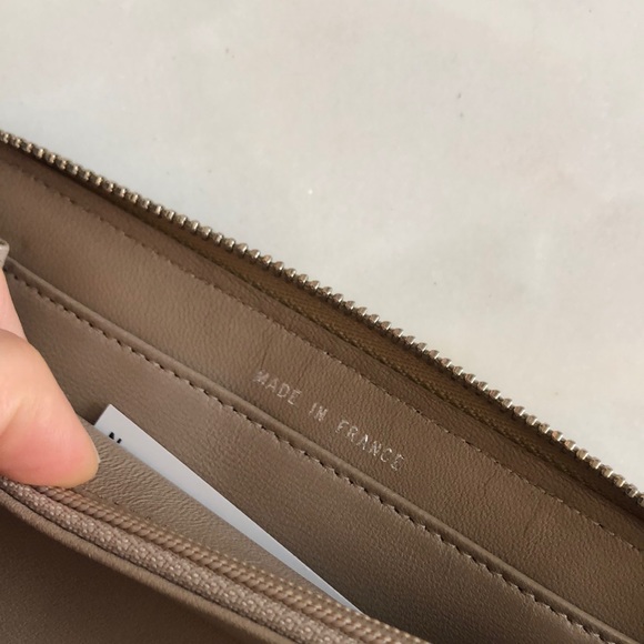 Chanel Wallet - Picture 3 of 4